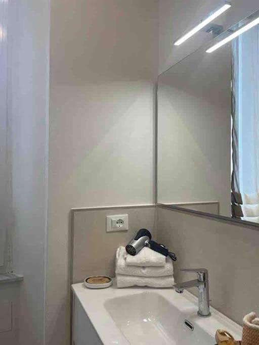 Camar 110 Apartment ลาสเปเซีย ภายนอก รูปภาพ